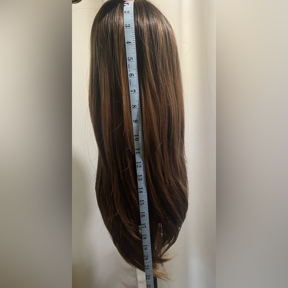 QUEEN OF SPARKLES Chestnut Brown With Copper Highlights Wig - Picture 5 of 7